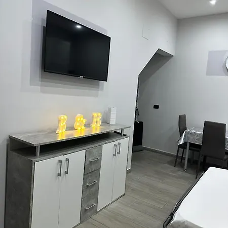 Classica Esperienza Napoletana Centro Storico * Naples